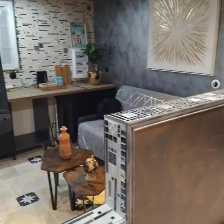 Drissia&othman Atipik Апартаменты Каркассон